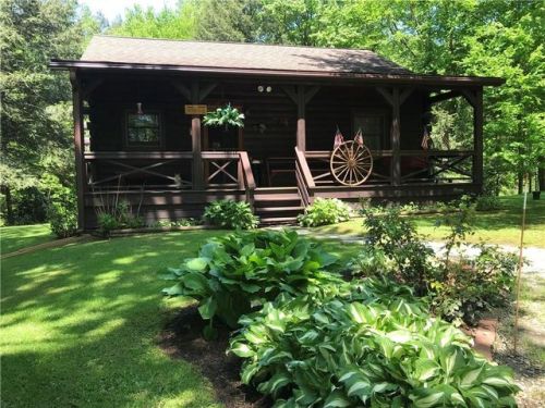 9950 Crane Rd, Cranesville, PA 16410-1520