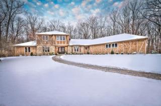 4475 Ravine Dr, Westerville, OH 43081-9563