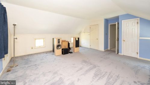 1 Apple Dr, Downingtown PA 19335-1182 exterior