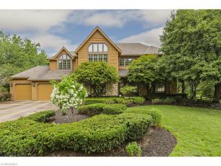 32825 Shadowbrook Dr, Cleveland, OH 44139-6006