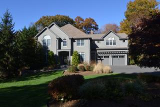 128 Evelyn St, Southport, CT 06890-1175