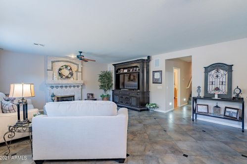 7002 Lone Cactus Dr, Glendale AZ 85308-9508 exterior