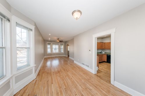 3285 Bartlett Ave, Milwaukee WI 53211-3024 exterior