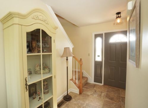 386 Schell Rd, Wilmington OH  45177-9037 exterior