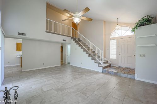 20006 36th Dr, Glendale, AZ 85308-2246