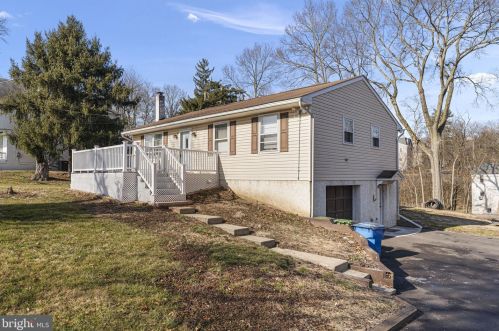 21 Clamer Ave, Collegeville PA  19426-2303 exterior
