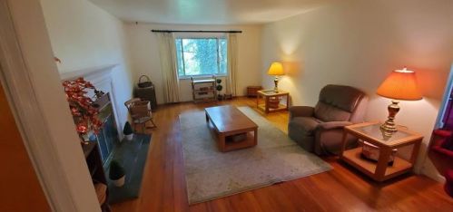 406 Long Dr, Pittsburgh, PA 15241-2007