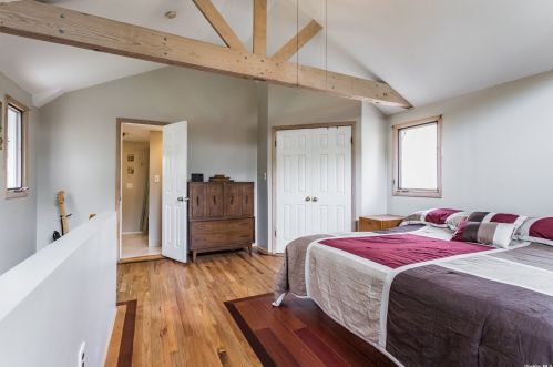 57 Grand Pl, Elwood NY  11731-3019 exterior