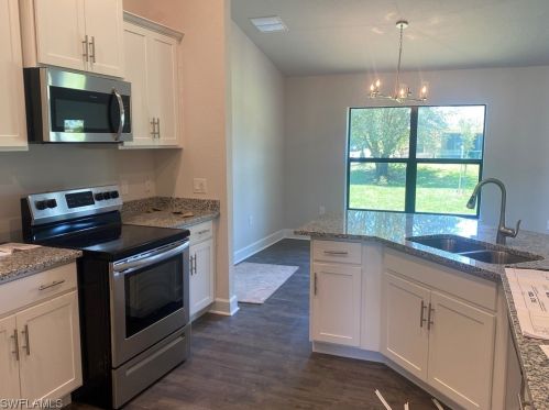 2611 41 St, Lehigh Acres FL 33976-4217 exterior