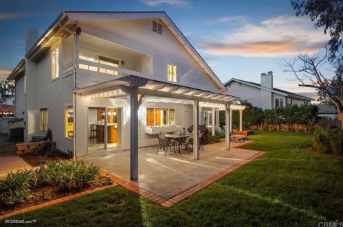 2257 Plazuela St, Carlsbad CA  92009-8029 exterior