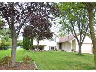 2707 Cornelia Trl, Saint Paul, MN 55125-3968