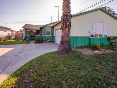 13128 Cimarron Ave, Gardena CA  90249-1742 exterior