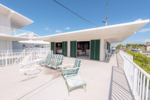 148 Marina Ave, Key Largo FL exterior