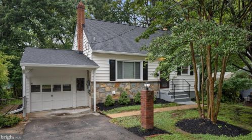 1818 Hylton Ave, Woodbridge, VA 22191-1816