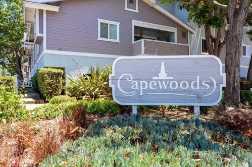 7821 Essex Dr, Huntington Beach, CA 92648-5643