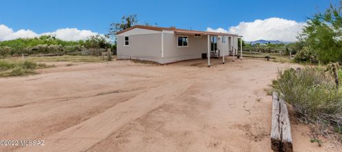 11450 Cherokee Ln, Tucson, AZ 85736-1357