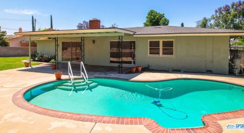 25775 Edgemont Ct, San Bernardino, CA 92404-3015