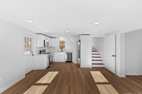 22 Fountain St, Norwich CT  06360-5008 exterior