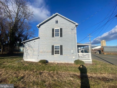 143 Water St, Woodstock VA  22664-1747 exterior