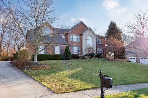 3181 Foxbourne Ln, Covington, KY 41015-9025