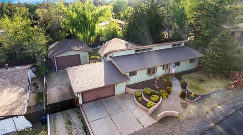 305 Mtn Shadows Dr, Sedona AZ 86336-3929 exterior