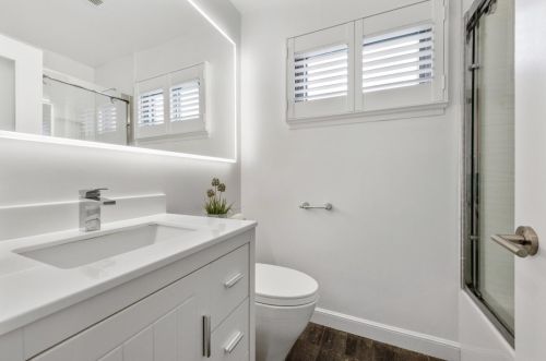 825 3rd Ave, San Bruno CA  94066-3211 exterior