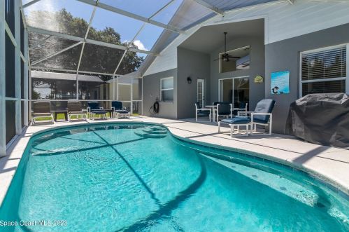 2631 Autumn Creek Cir, Kissimmee FL  34747-2236 exterior