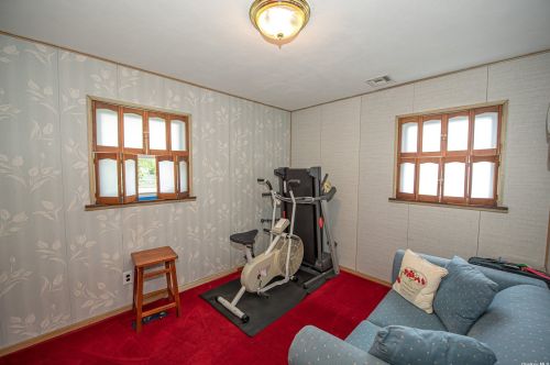 531 Rockaway St, West Islip NY  11795-1417 exterior