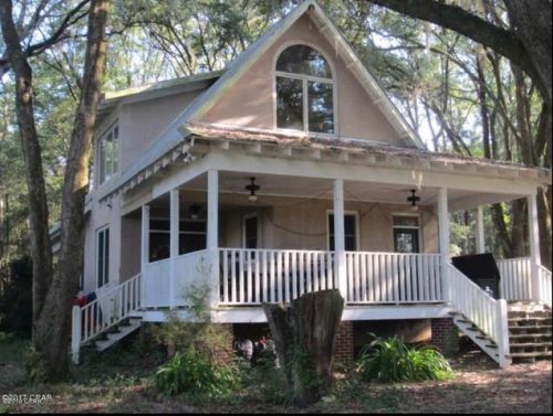 1939 Sand Basin Rd, Grand Ridge, FL 32442-4082