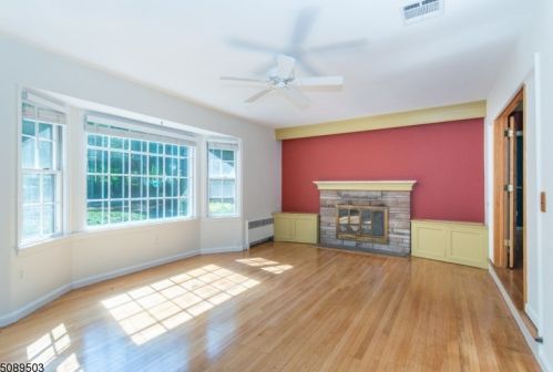 250 Jacksonville Rd, Lincoln Park, NJ 07035-1505