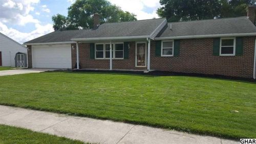 1022 Dogwood Ln, West Enola PA  17025-2041 exterior