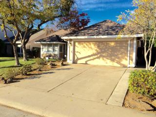 8667 Duryea Dr, Sacramento, CA 95828-5822