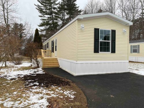 1 Cedar Ln, Lee, NH 03861-4416