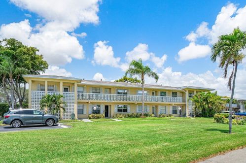 1041 Flame Vine Ave, Delray Beach, FL 33445-5906