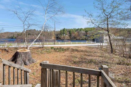 132 Moose Club Park Rd, Goffstown NH  03045-2657 exterior