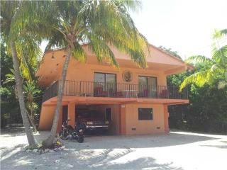1014 Dove Rd, Key Largo FL  33037-3807 exterior