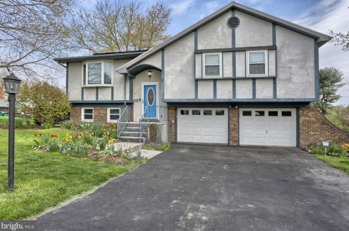 304 Iroquois Way, Navy Sup Dpt, PA 17050-2530
