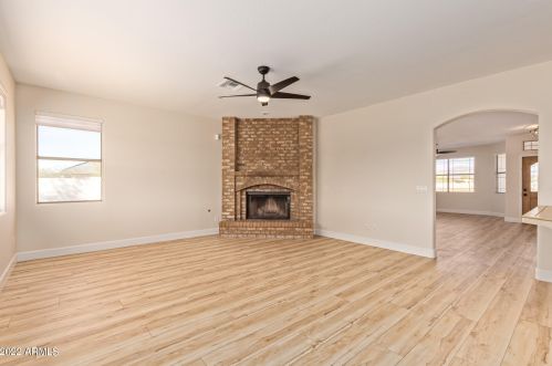 36735 11th Ave, Phoenix AZ  85086-9579 exterior