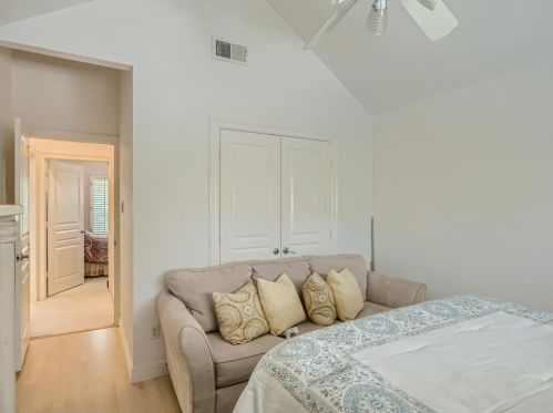 2851 Fairway Dr, Cedar Hill TX 75104-8288 exterior