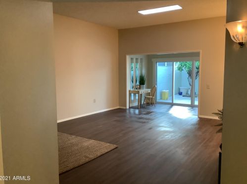 10937 Coggins Dr, Sun City AZ  85351-3346 exterior