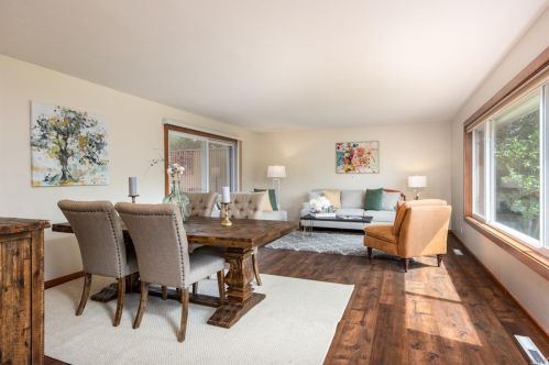 3075 Marc Way, Santa Rosa, CA 95403-2444