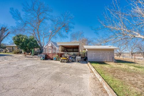 1107 Sandstone St, Sunrise Beach TX  78643-2426 exterior