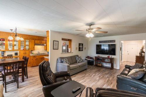 906 Lakewood St, Greenville TX  75401-2144 exterior