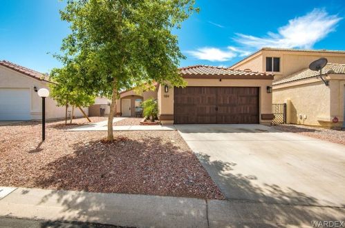 1184 Pawnee Dr, Bullhead City, AZ 86442-7493