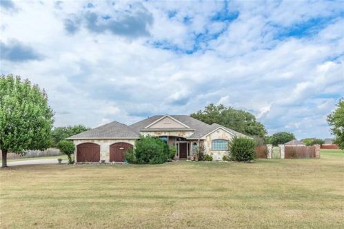 1127 Country Bend Dr, Kaufman, TX 75142-5349