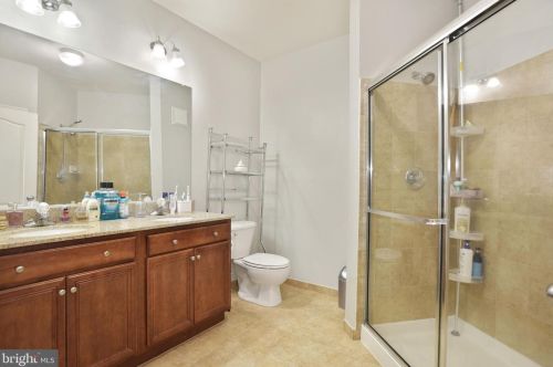 19179 Winmeade Dr, Leesburg VA  20176-6514 exterior