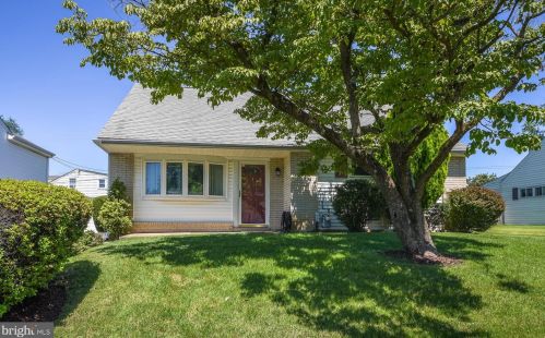 306 Rolling Hill Rd, Melrose Park, PA 19027-1829