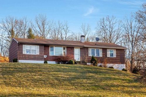 158 Highland Ave, Marlborough, NY 12542-6304
