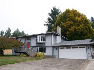 7544 Titan Dr, Olympia, WA 98503-1555