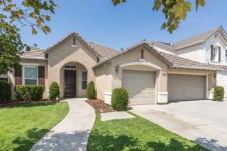 2113 Everglade Ave, Clovis, CA 93619-2818